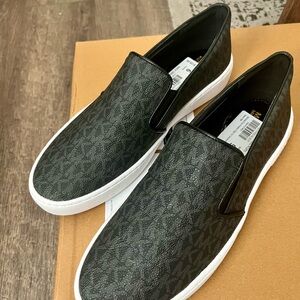 NEW MICHAEL Michael Kors Women’s Canvas logo slip ons